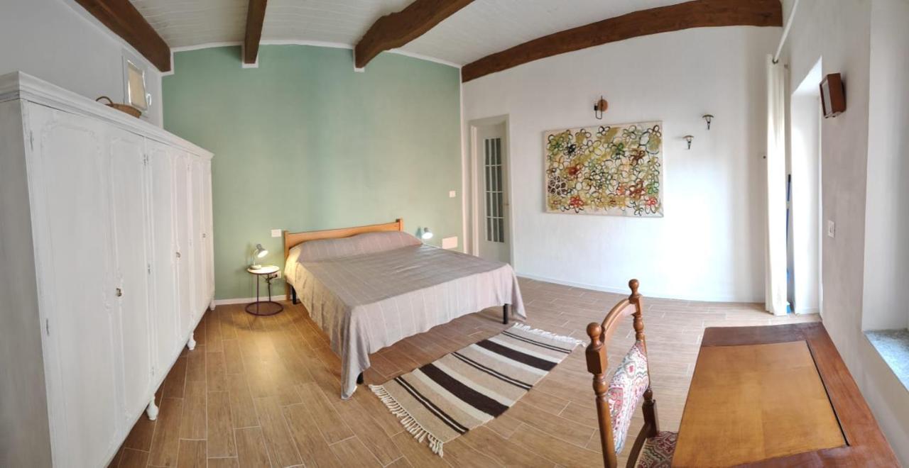 Magalocanda Stanze Sotto Al Castello Montemagno  Ngoại thất bức ảnh
